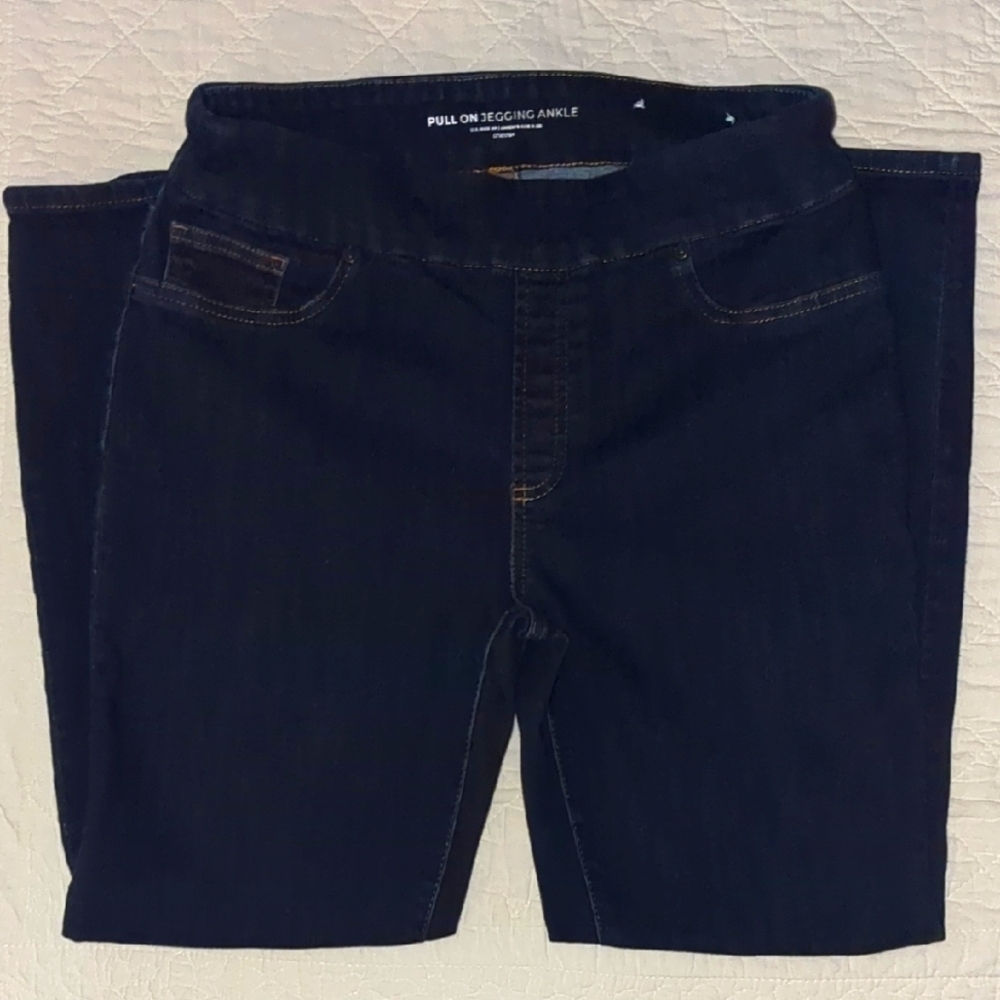 NWOT Chico's Pull On Jegging Ankle